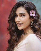 Aakanksha Singh Latest Pics